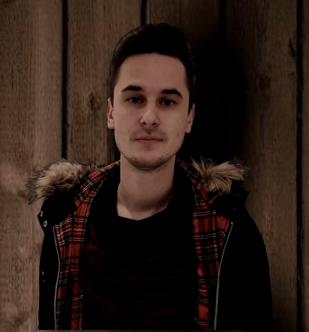 Claude - Lead Guitar und Background Vocals